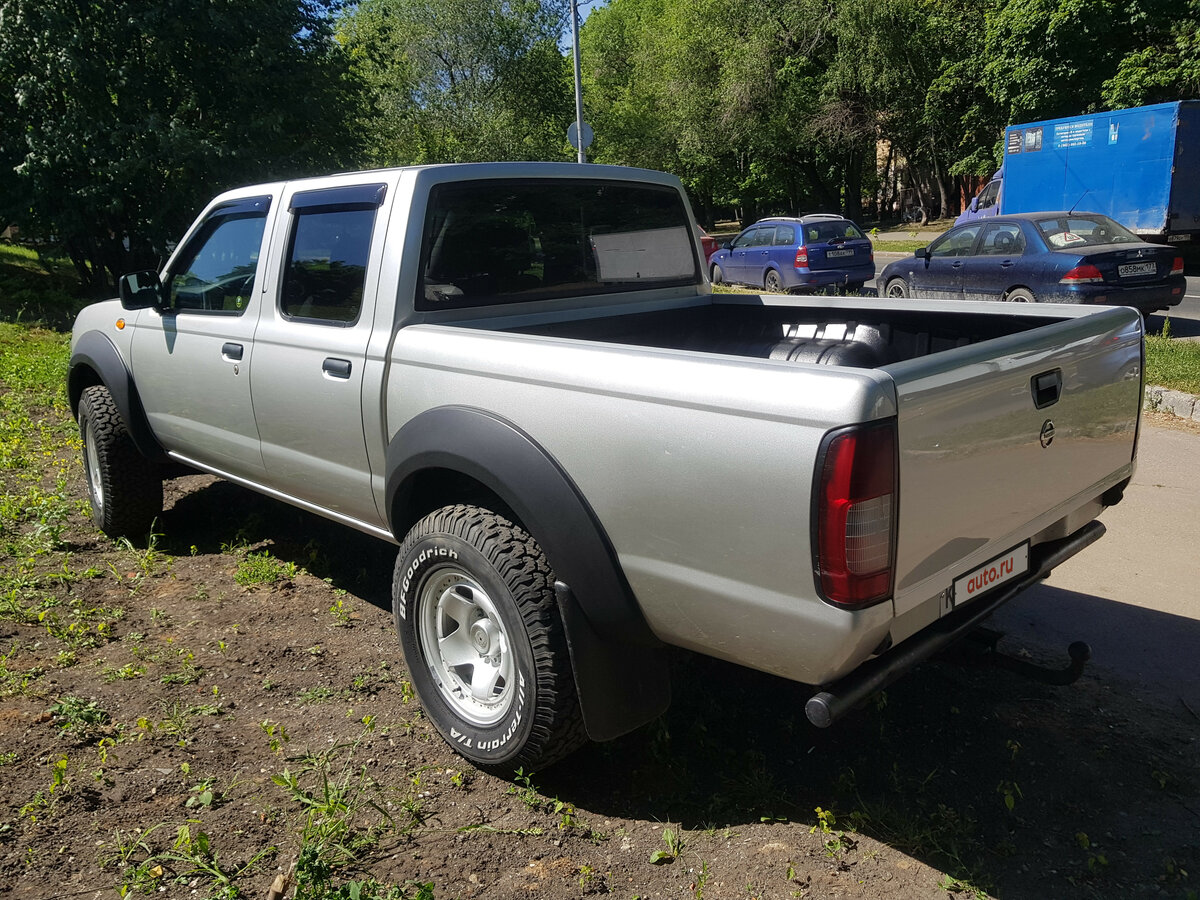 Nissan пикап np300 Comfo