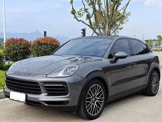 2022 Porsche Cayenne III, серебристый, 7800000 рублей, вид 1