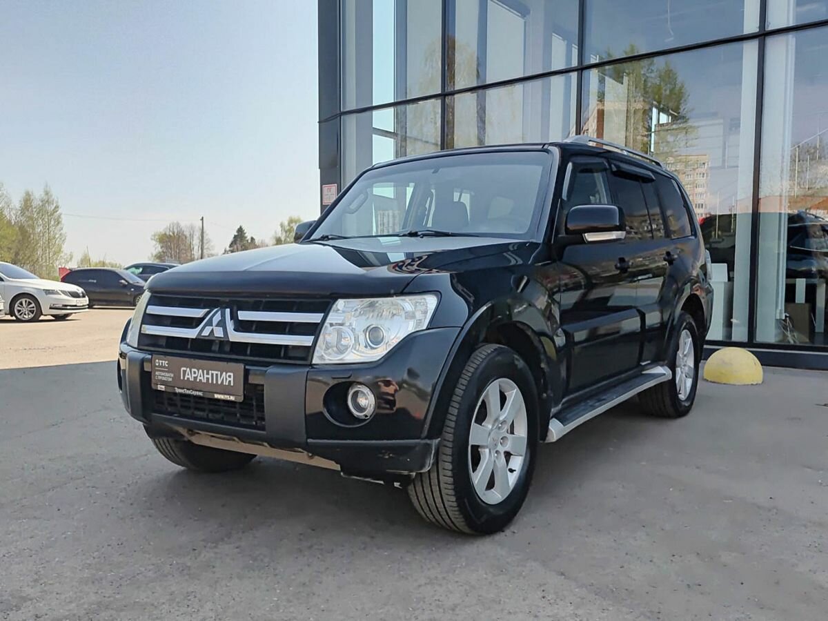 Mitsubishi Pajero IV