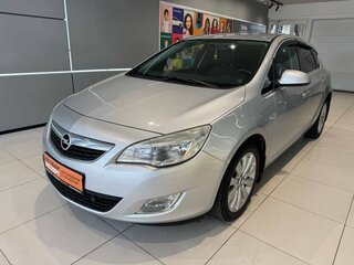 Opel Astra J