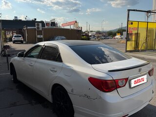 2011 Toyota Mark X II, белый, 650000 рублей, вид 3