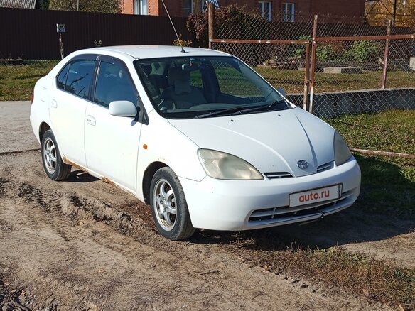 2002 Toyota Prius I Рестайлинг (XW10), белый, 450000 рублей - вид 3