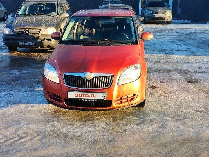 Купить б/у Skoda Fabia II 1.2 MT (70 л.с.) бензин механика в Ярославле ...