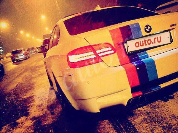 Купить б/у BMW M3 IV (E90) 4.0 AMT (420 л.с.) бензин робот: белый БМВ ...