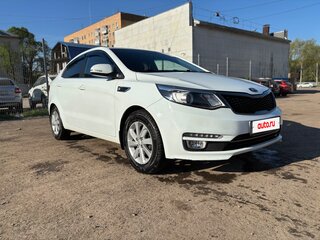 2016 Kia Rio III Рестайлинг, белый, 1300000 рублей, вид 1