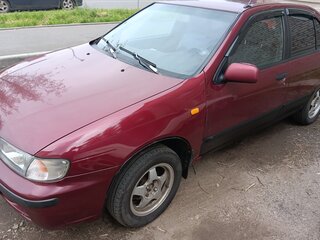 1998 Nissan Almera I (N15), красный, 230000 рублей, вид 1