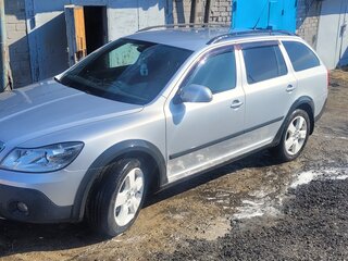 2010 Skoda Octavia Scout II (A5) Рестайлинг, серебристый, 1250000 рублей, вид 1