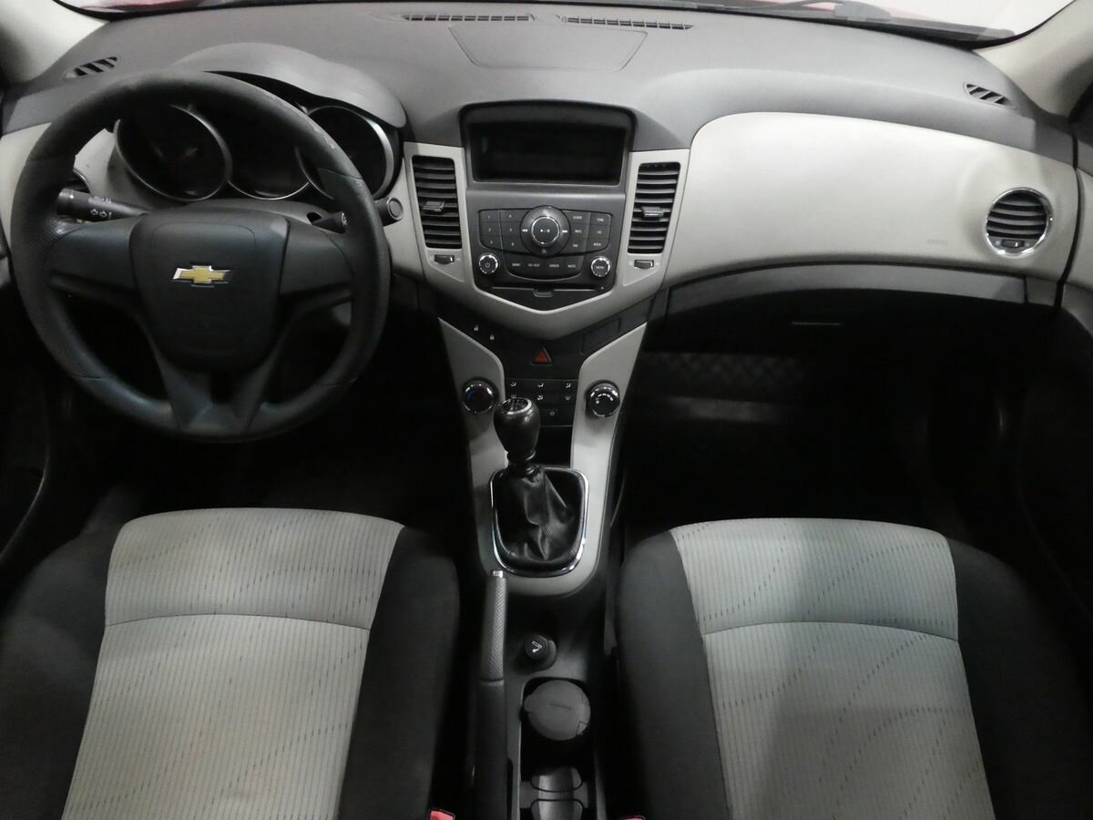 Chevrolet Cruze 2011 1 6 механика