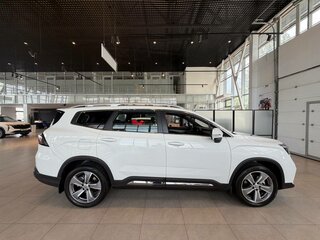 2026 Geely Okavango I Рестайлинг, белый, 3988990 рублей, вид 3