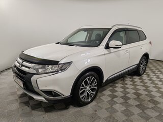 2015 Mitsubishi Outlander III Рестайлинг 2, белый, 1525000 рублей, вид 1