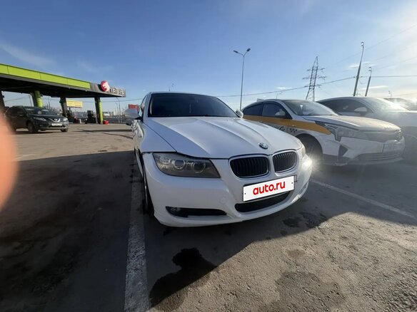 2009 BMW 3 серии 318i V (E90/E91/E92/E93) Рестайлинг, белый, 699999 рублей - вид 2