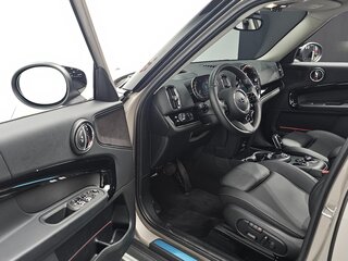 2022 Mini Countryman Cooper II Рестайлинг, бежевый, 1900000 рублей, вид 5