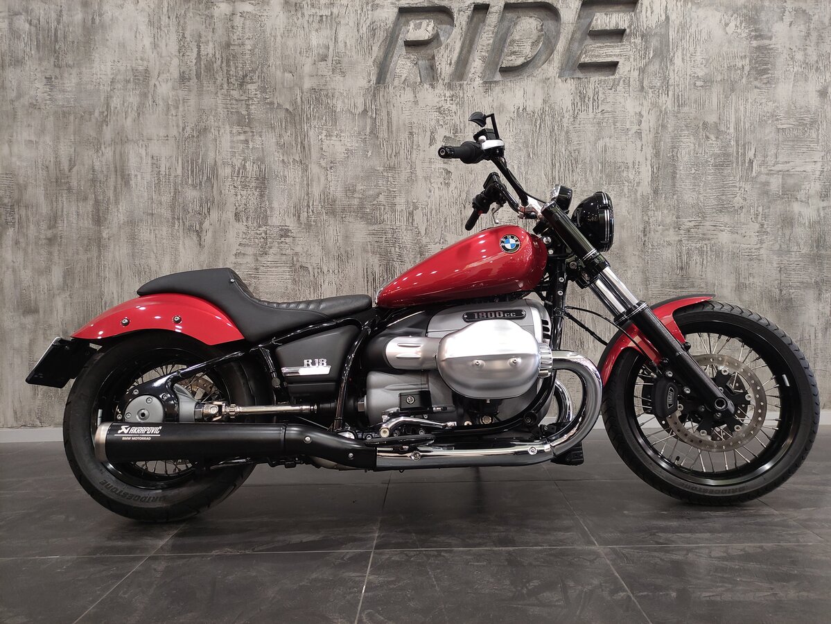 BMW R 18
