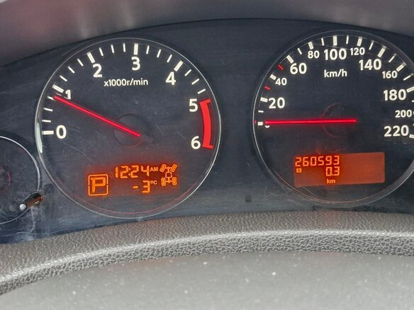 2011 Nissan Pathfinder III Рестайлинг, серебристый, 1400000 рублей - вид 11