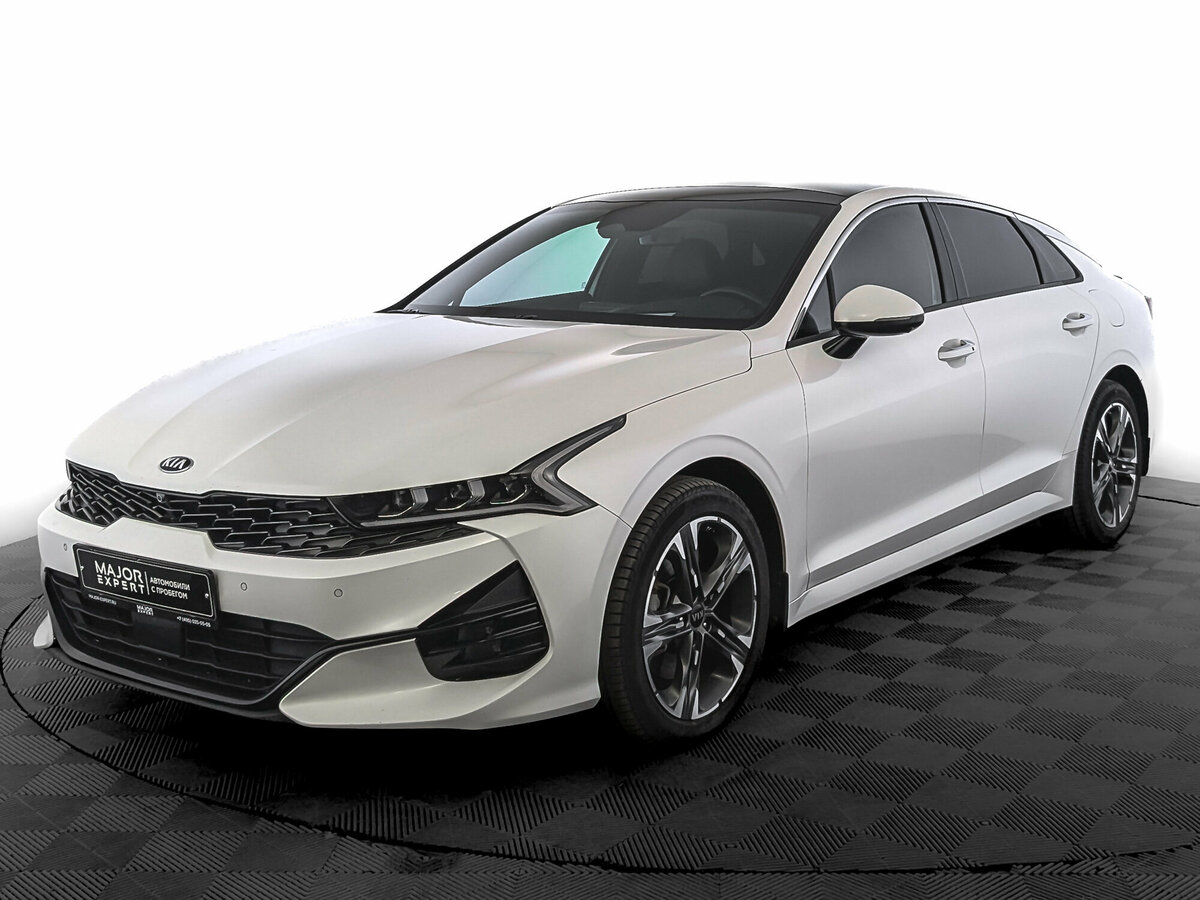 Kia K5 III