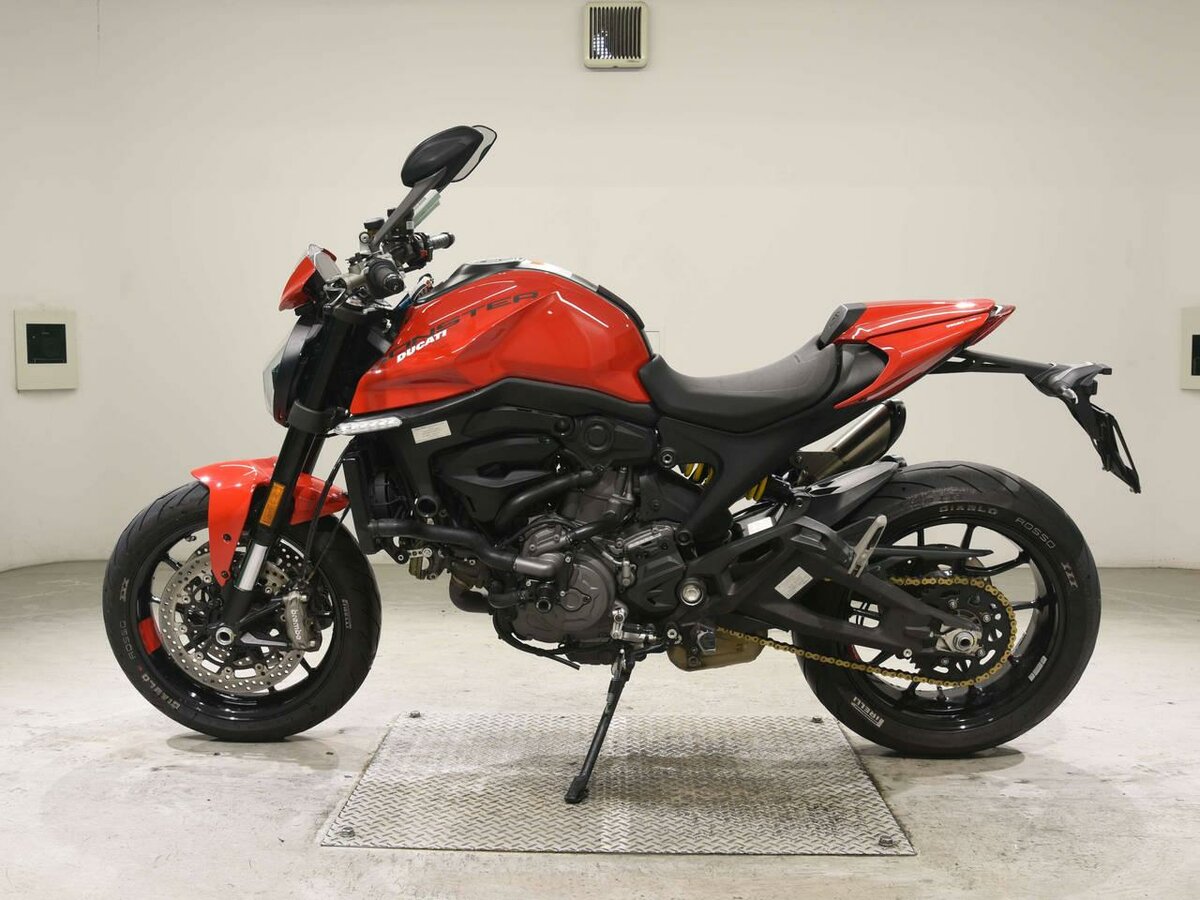 Ducati Monster 937