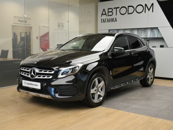 2017 Mercedes-Benz GLA 200 I (X156) Рестайлинг, чёрный, 2075000 рублей