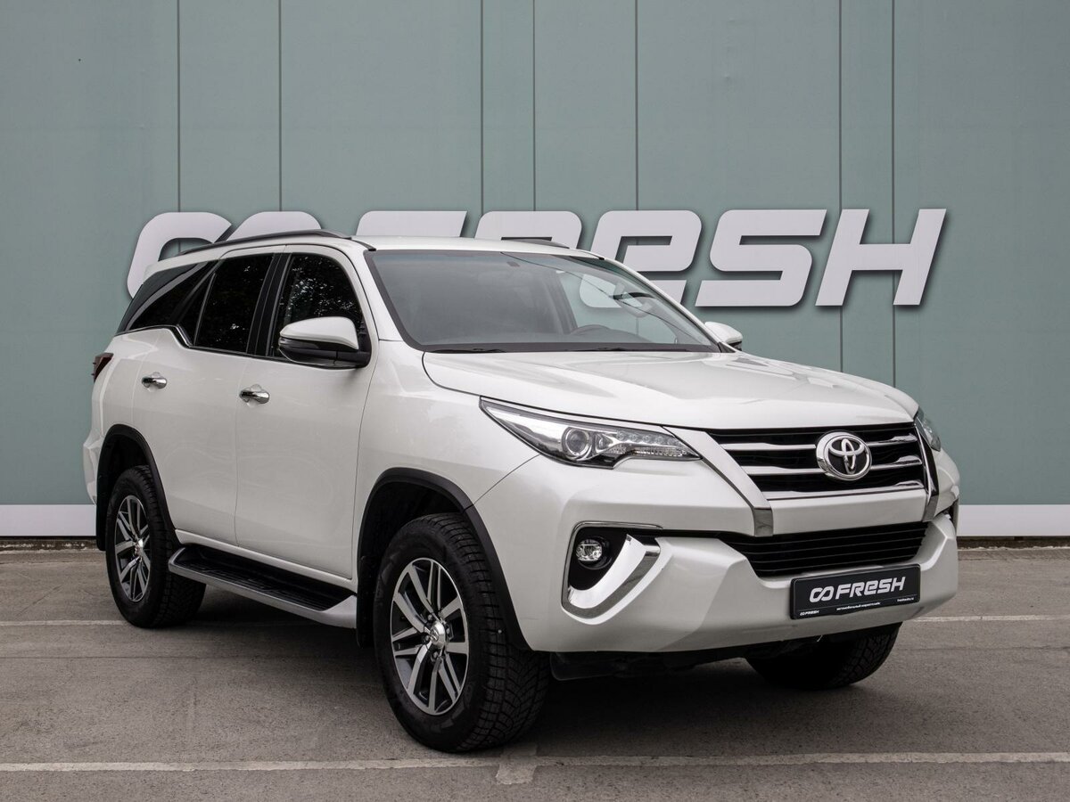 Toyota Fortuner II