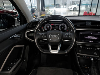 2022 Audi Q3 35 TFSI II (F3), серый, 2140000 рублей, вид 4