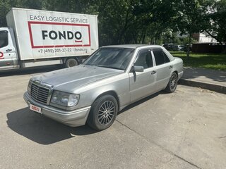 1990 Mercedes-Benz W124 230 4-speed, серебристый, 200000 рублей, вид 1