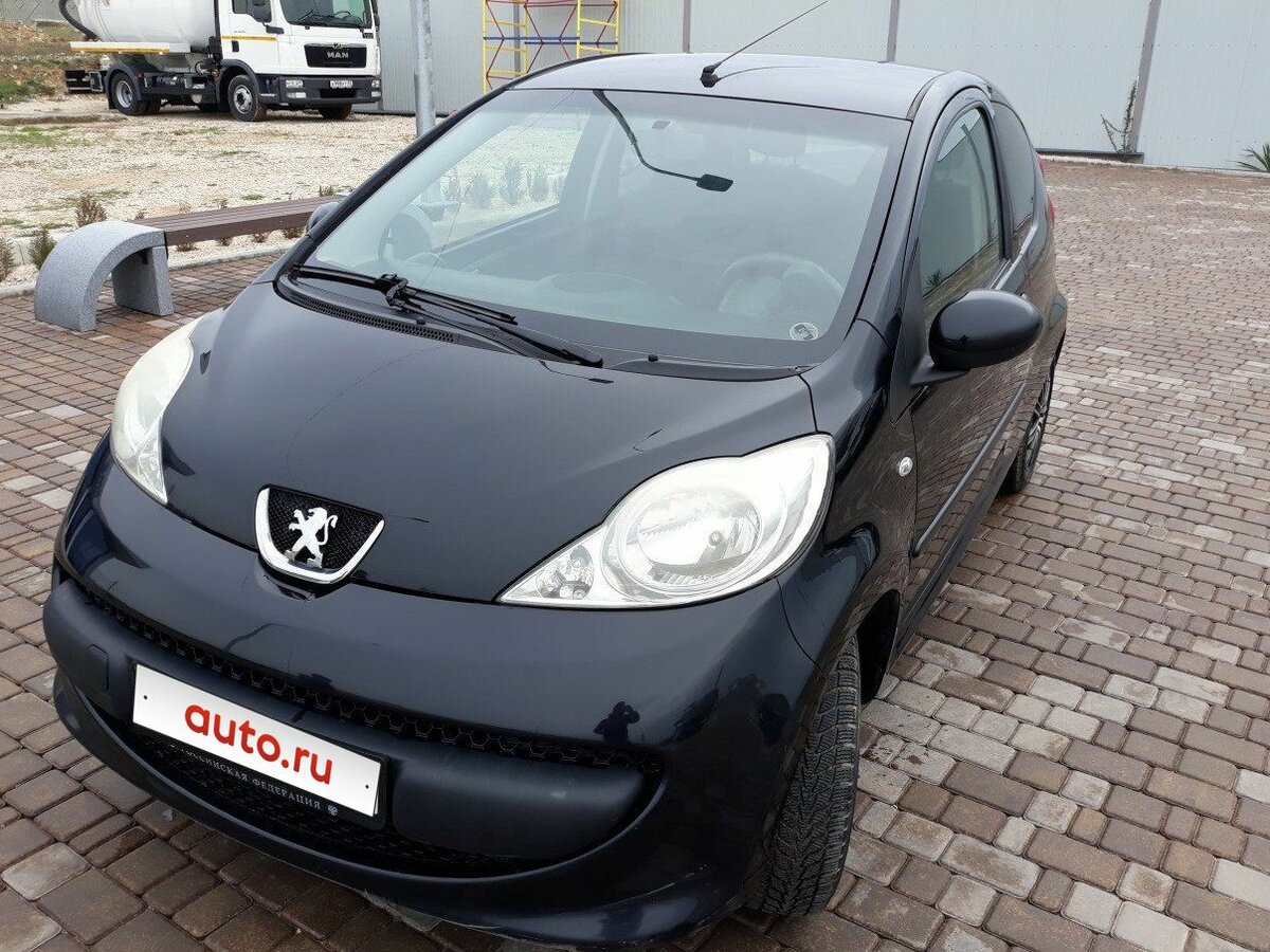 Peugeot 107 черный