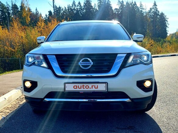 2020 Nissan Pathfinder IV Рестайлинг, белый, 3100000 рублей