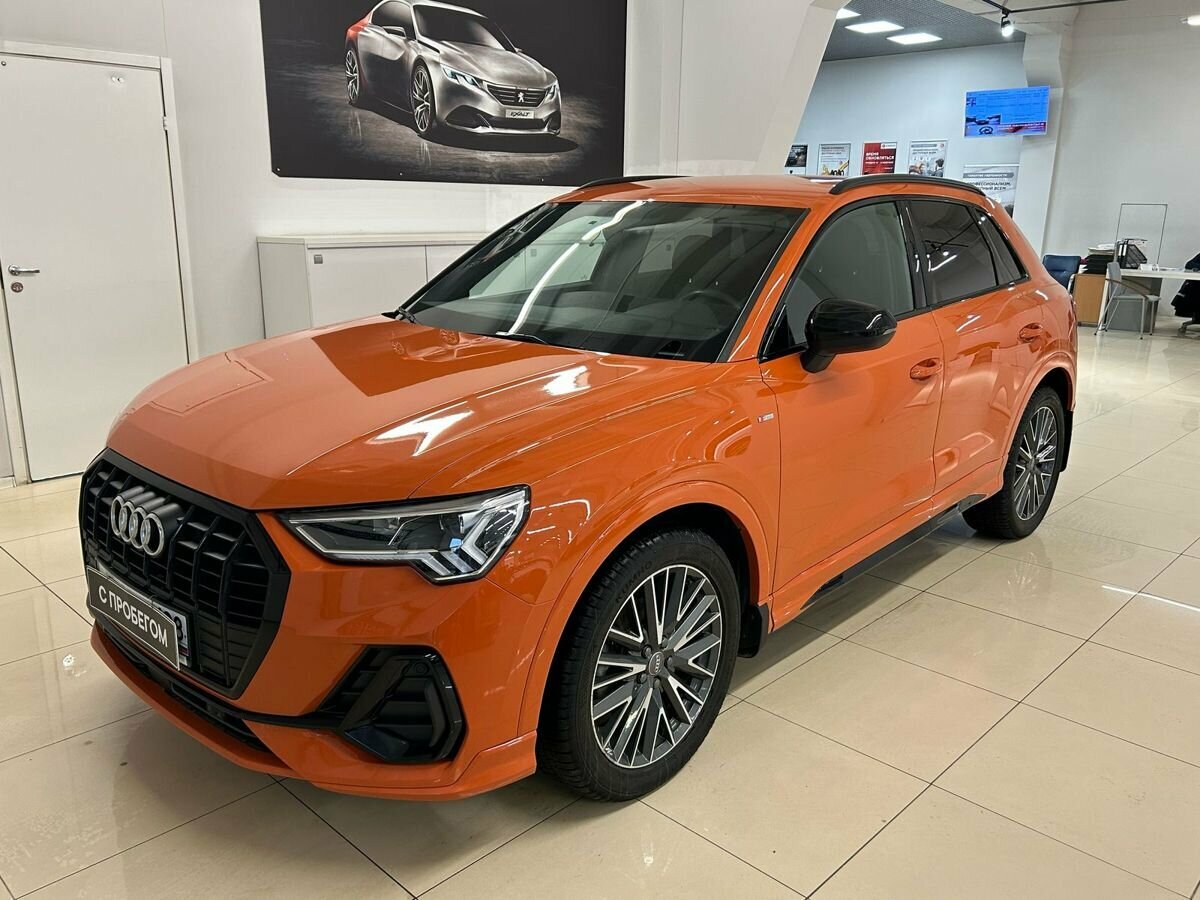 Ауди Q3 2019 сзади