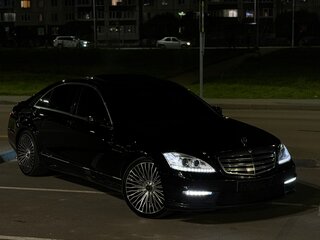 2006 Mercedes-Benz S-Класс 600 Long V (W221), чёрный, 2000000 рублей, вид 1