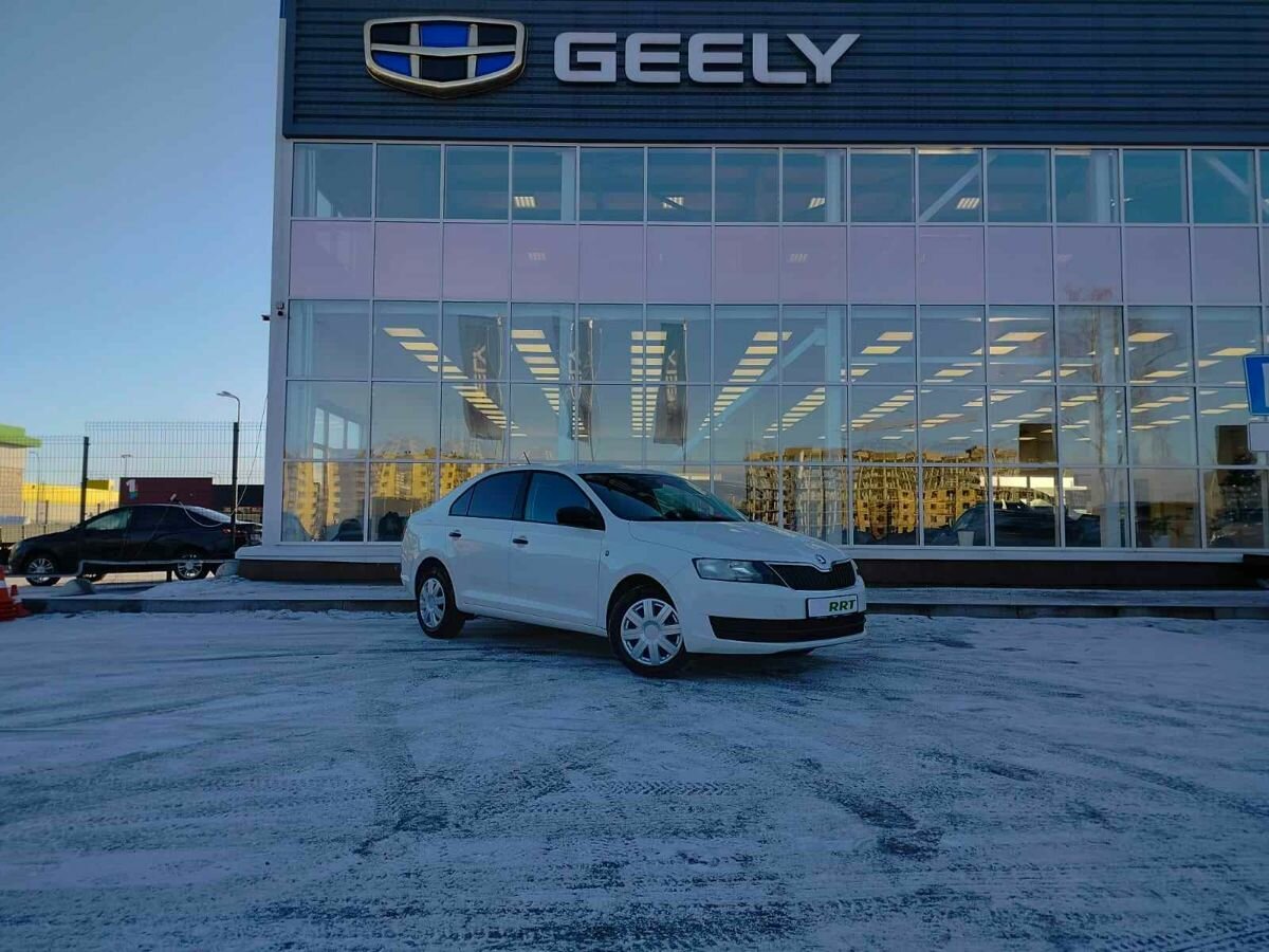 Купить б/у Skoda Rapid I 1.6 AT (110 л.с.) бензин автомат в Пскове ...