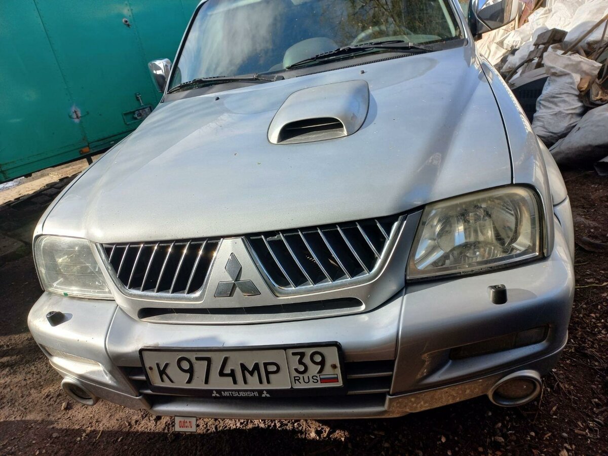 Купить б/у Mitsubishi L200 III Рестайлинг 2.5d AT (115 л.с.) 4WD дизель ...