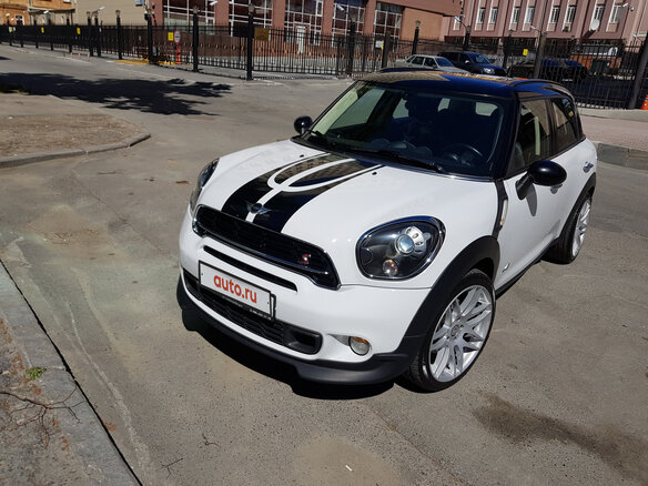 2010 Mini Countryman Cooper S I, белый - вид 2