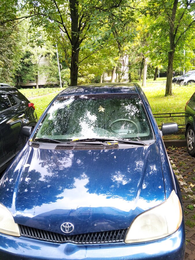 Купить б/у Toyota Echo 19992005 1.5 AT (110 л.с.) бензин автомат в