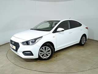 2019 Hyundai Solaris II, белый, 932000 рублей, вид 1