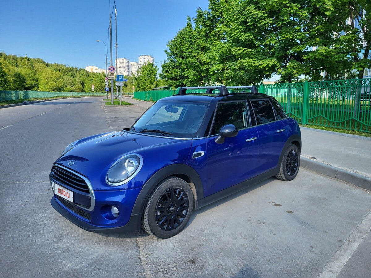 Купить б/у Mini Hatch III (F55/F56) Рестайлинг Cooper 1.5 AMT (136 л.с ...