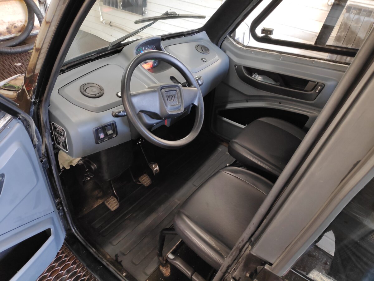 Bajaj re60 салон