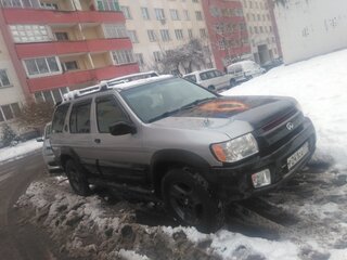 2001 Infiniti QX4 I, серебристый, 600000 рублей, вид 1