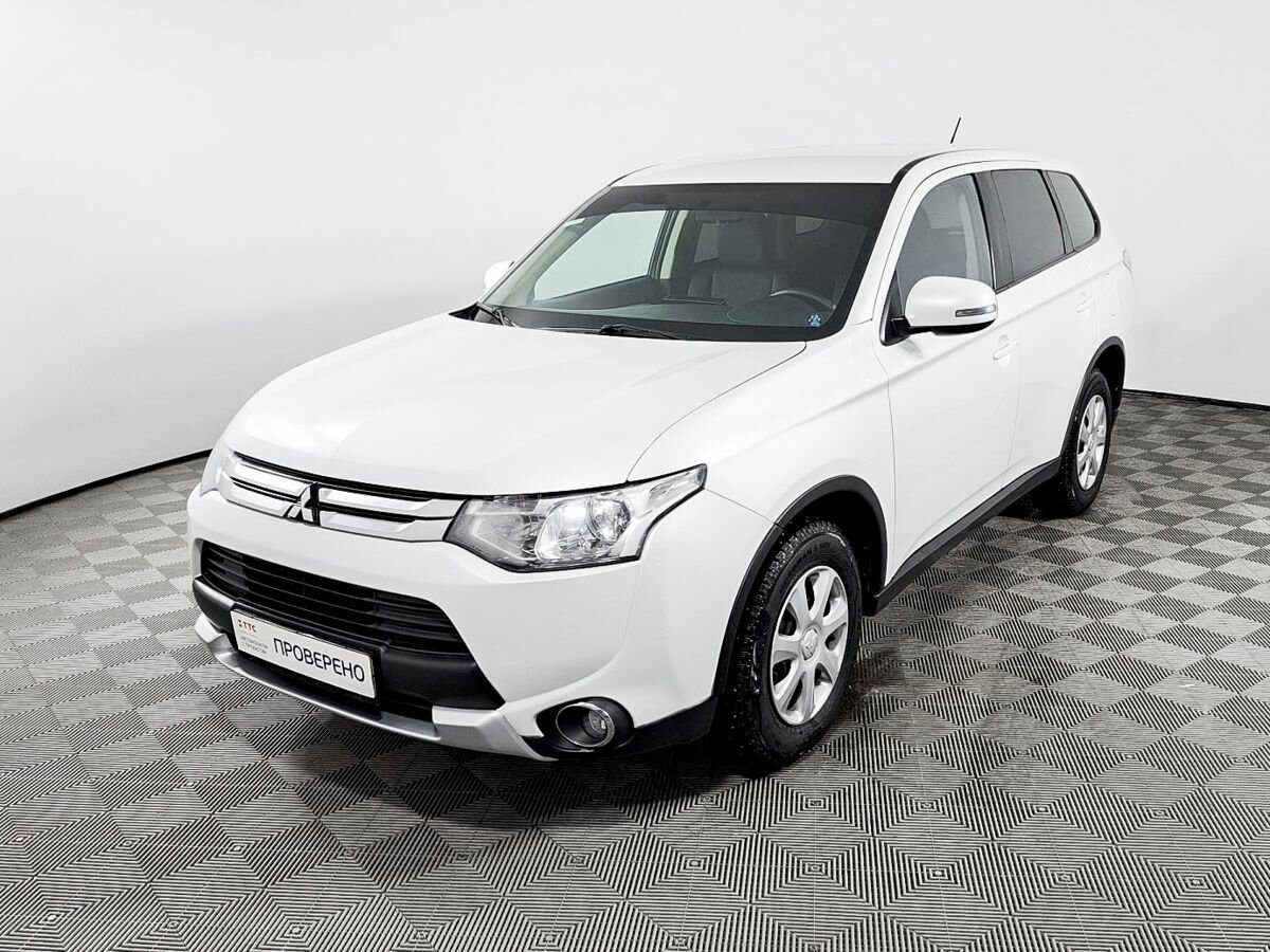 Купить б/у Mitsubishi Outlander III 2.0 CVT (146 л.с.) 4WD бензин ...