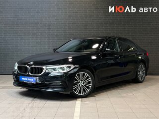 2019 BMW 5 серии 530e xDrive VII (G30/G31), чёрный, 3800000 рублей, вид 1