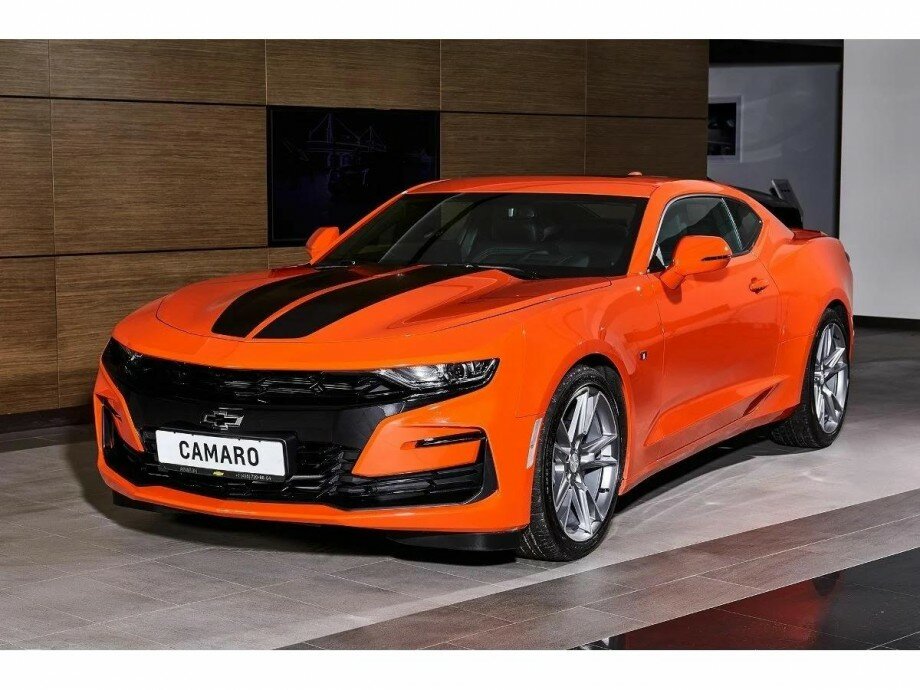 Красивая оранжевая авто