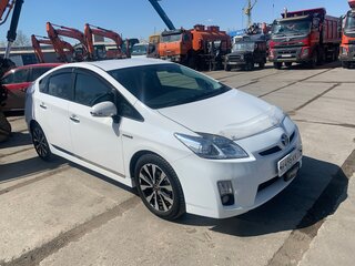 2010 Toyota Prius III (XW30), белый, 1200000 рублей, вид 1