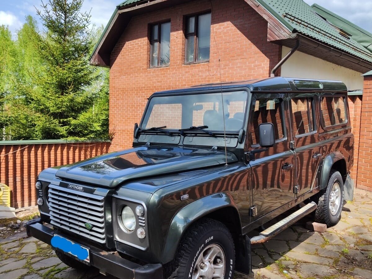 Купить б/у Land Rover Defender I 110 2.5d MT (122 л.с.) 4WD дизель ...