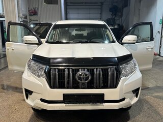2019 Toyota Land Cruiser Prado 150 Series Рестайлинг 2, белый, 4999000 рублей, вид 1