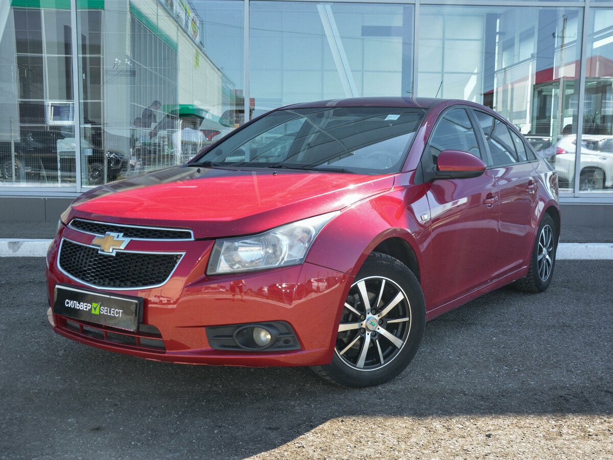 Chevrolet Cruze 2010 красный