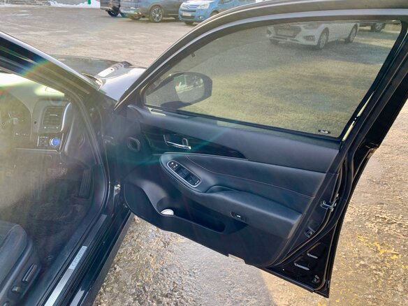 2015 Toyota Crown XIV (S210) Рестайлинг, чёрный, 2390000 рублей - вид 12