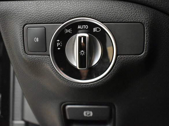 2017 Mercedes-Benz GLA 200 I (X156) Рестайлинг, чёрный, 2075000 рублей - вид 13