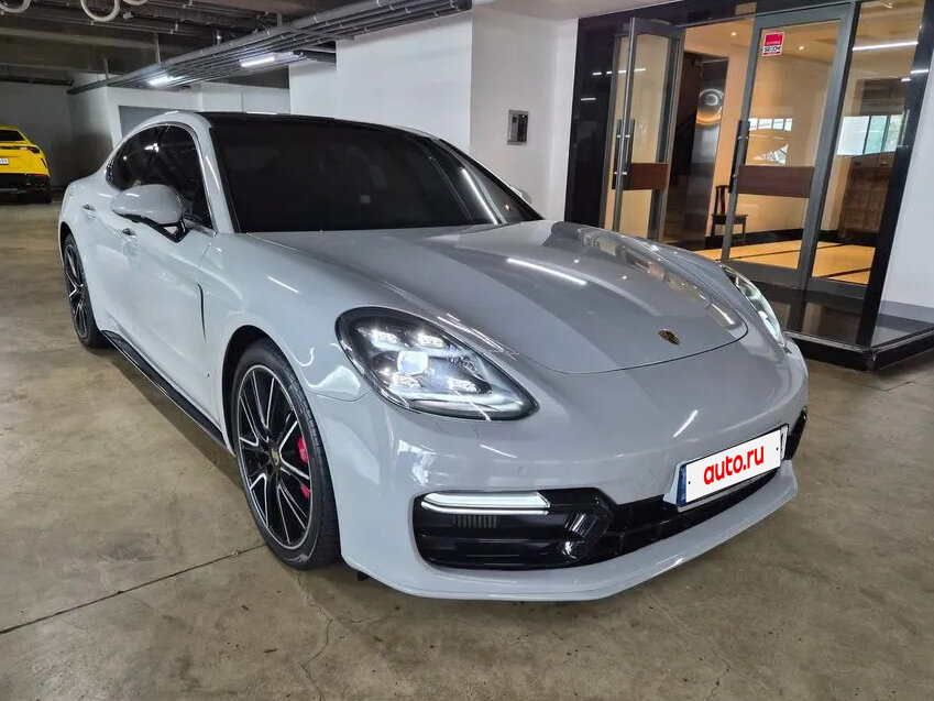Porsche Panamera II