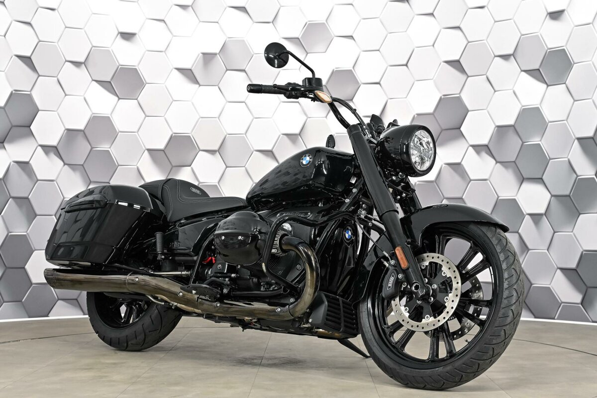 BMW R 18