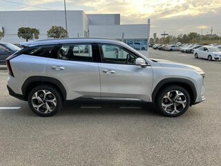 2026 Geely Atlas II, серебристый, 3449990 рублей, вид 4