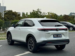 2025 Honda Vezel II, белый, 1700000 рублей, вид 4