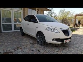 2012 Lancia Ypsilon III (Type 846), белый, 899000 рублей, вид 2